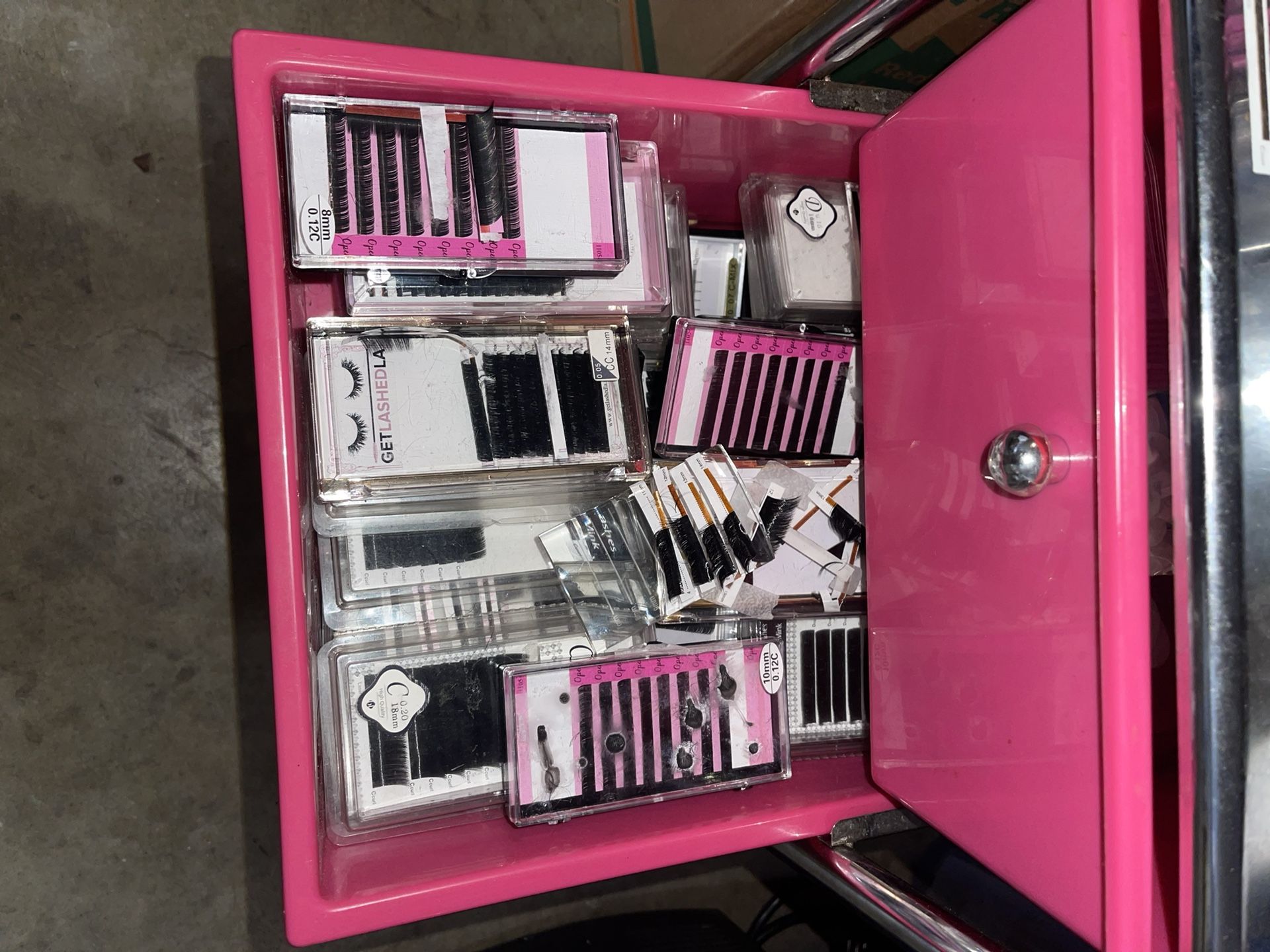 Lash Kit W/ Two Mannequins