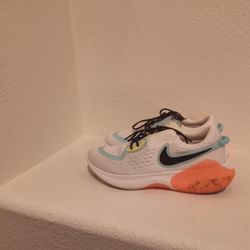 Women's Nike Tennis Shoes 