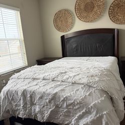 Queen Bedroom  Set