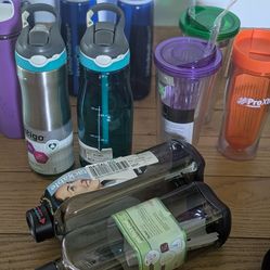 Lots of water bottles ( capacity & price is on the photos ( different sizes  different prices)