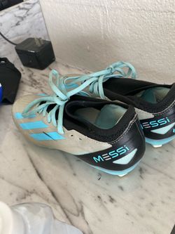 Messi cleats & shin guards bundle