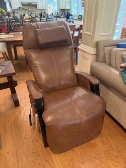 Svago ZGR Zero Gravity Recliner - Excellent Condition