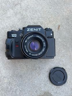 Zenit 122 35mm Film SLR Camera