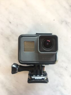 GoPro HERO6 Black 4K WATERPROOF Night Mode Voice Control BARELY USED