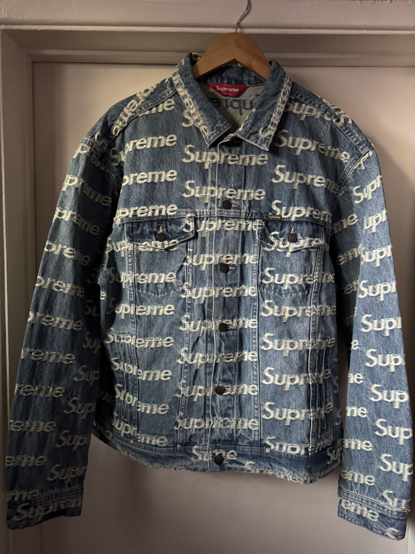 Supreme Frayed Logos Denim Trucker Jacket