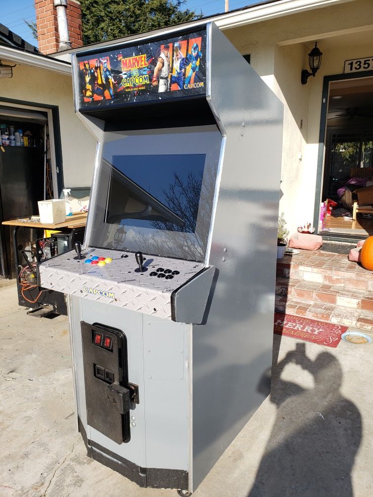 Excellent arcade game with 1500 games pandora box 9 restored machine works great