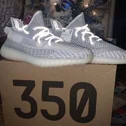 Yeezy 350 V2 Statics Non Reflective Size 9.5