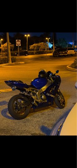 03/04 Kawasaki ZX-6R (636)