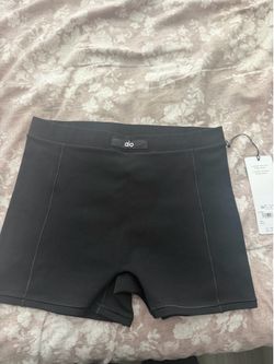 Alo shorts women