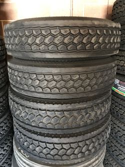 COMMERCIAL TRUCK TIRES/ LLANTAS PARA CAMIÓN