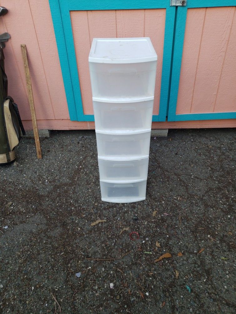 Plastic 5 drawer stand White