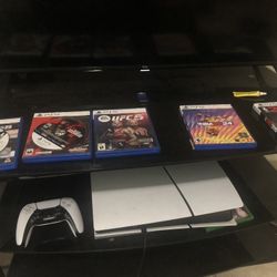 PS5 W/ 1 Controller & 6 Games
