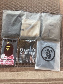 Essential shorts,bape tee,alocs,hellstar