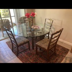 Glass Kitchen / Dining room Table Set W/ 4 chairs (Must buy by 3/25)