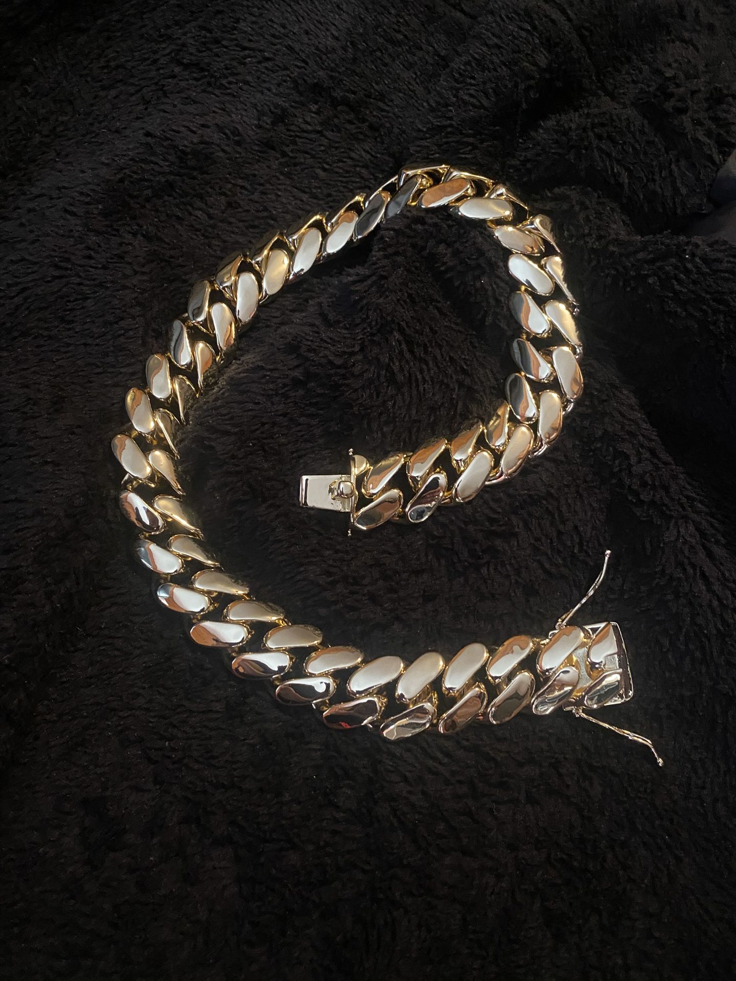 30mm Cuban Link Necklace 24 Inches NO SPLITS IN LINKS