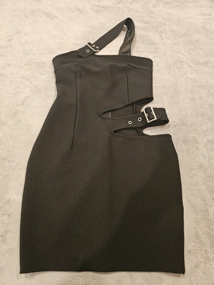 Buckle-up Black Dress
