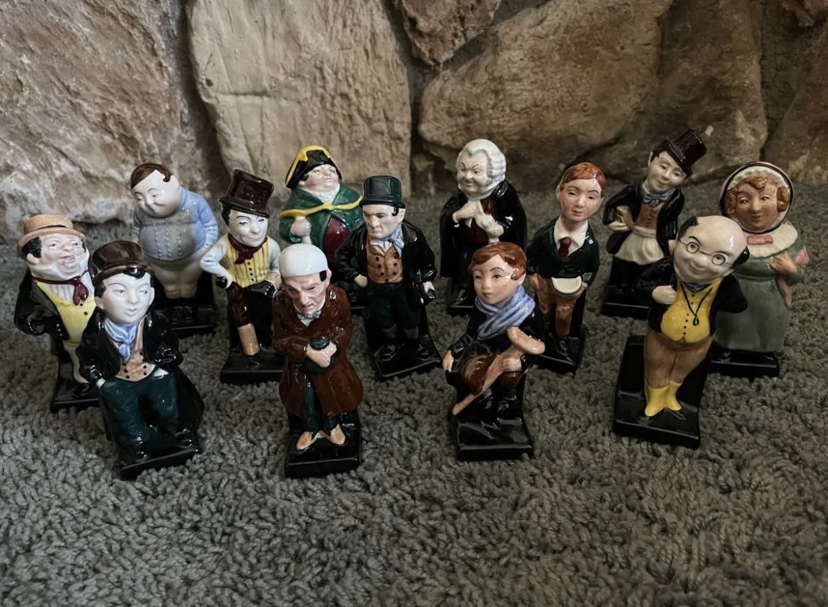 Set Of 13 Royal Doulton Charles Dickens Figurines