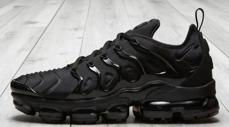 Men Nike Vapormax Plus Black Message Me Your Size 