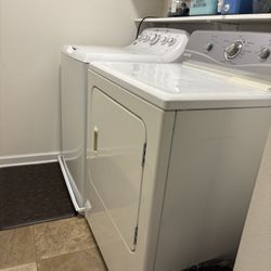 GE Washer With Free Maytag Dyer