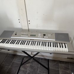 Yamaha Portable Keyboard