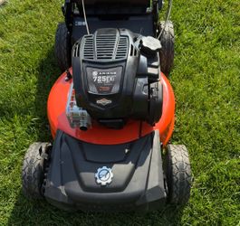 ARIENS SELF PROPELLED LAWN MOWER