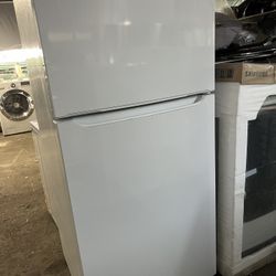 Frigidaire Refrigerator 