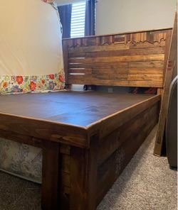 Rustic Wood Platform Bed Frame with Headboard