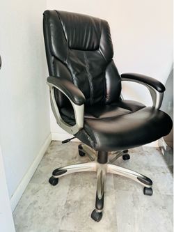 Super Comfy Black Leather Executive Office Chair