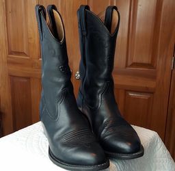 ARIAT