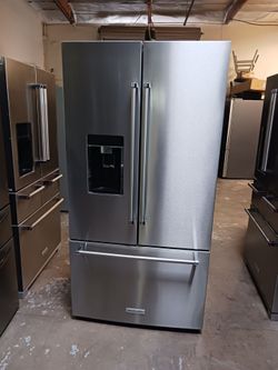Refrigerator kitchenaid counter depht French door in stainless steel only no working ice maker 40 days warranty Delevery