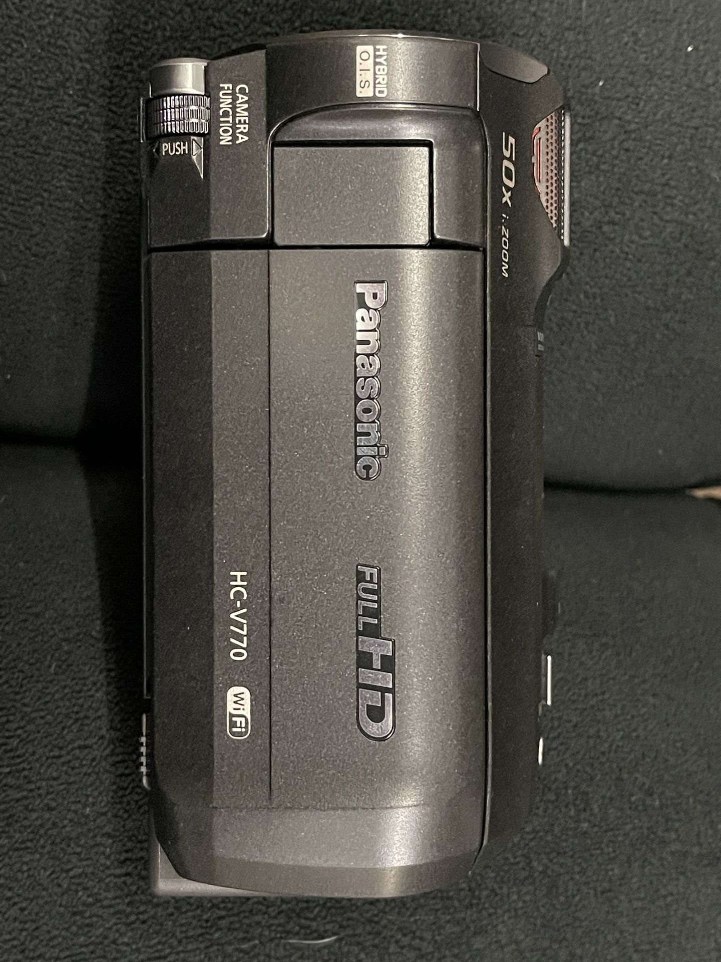 Panasonic HC-V770 Camcorder