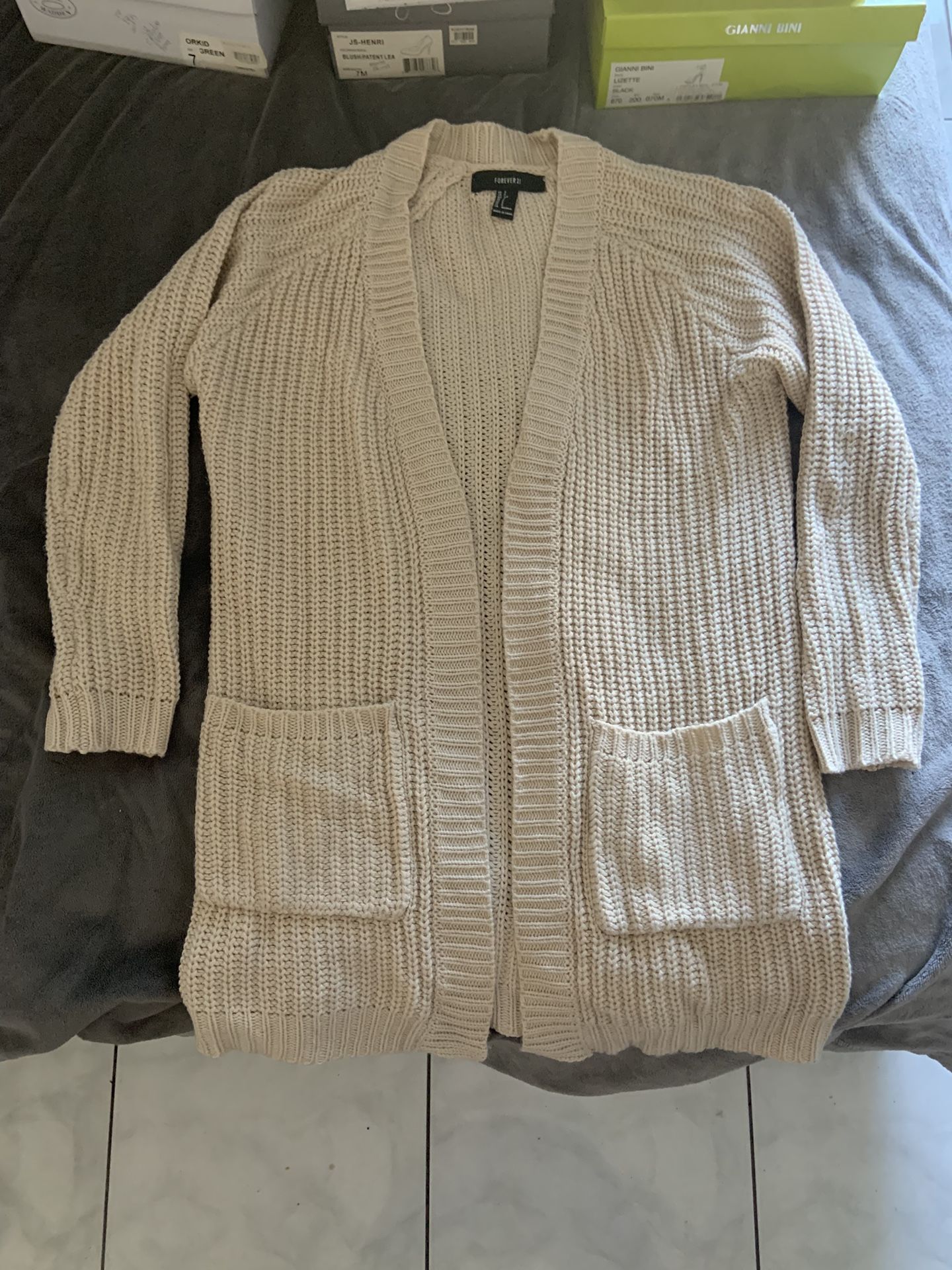 New Sweater Tunic Length Size Small.. Oatmeal Color Long Chunky Cardigan With Pockets