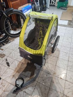 Instep single bicycle trailer