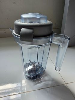 Vitamix Blender  Jar with Lid