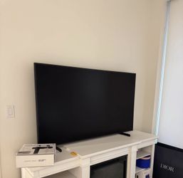 Samsung Frame TV 65 inch