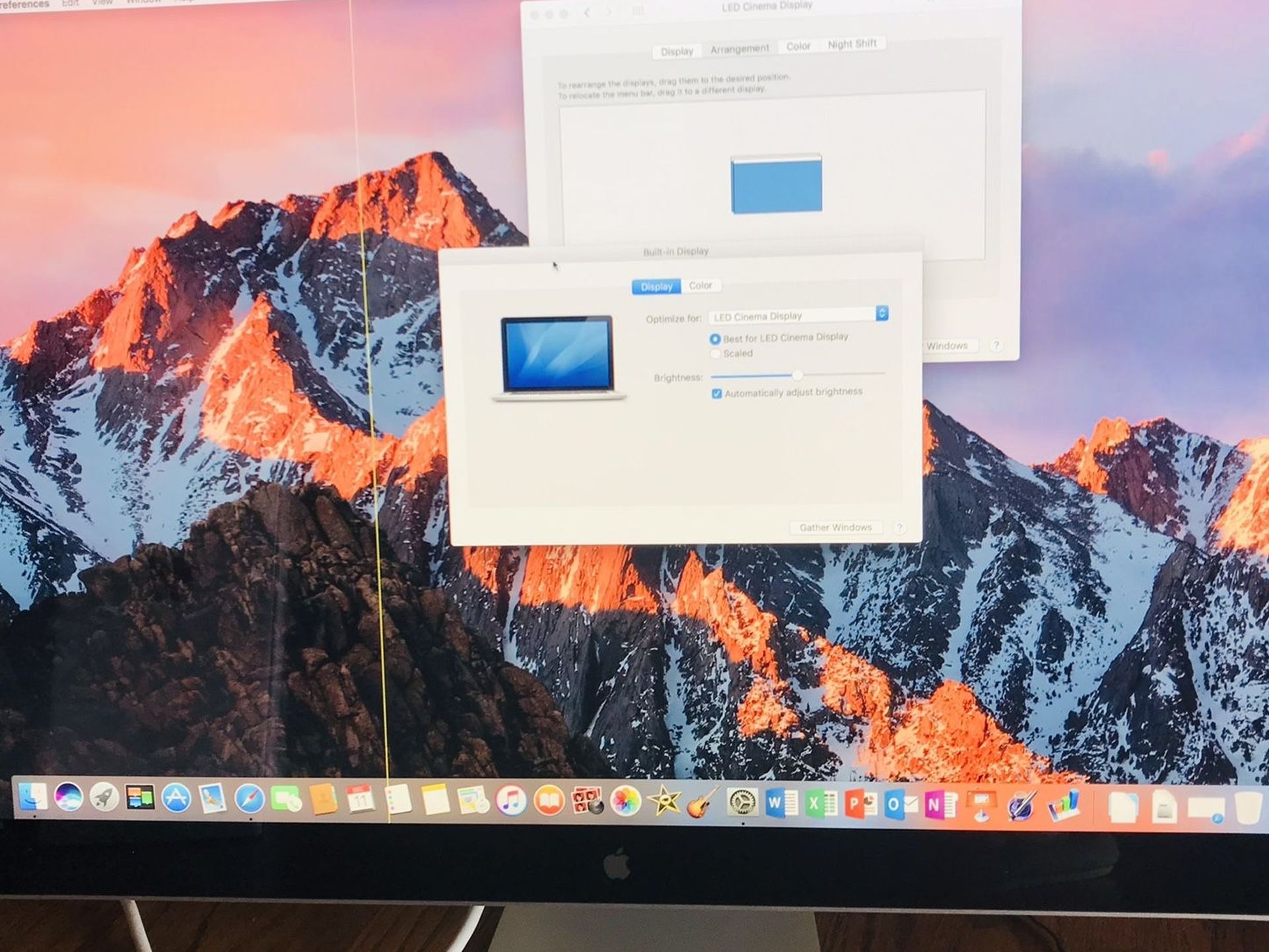 Apple 24” Cinema Display