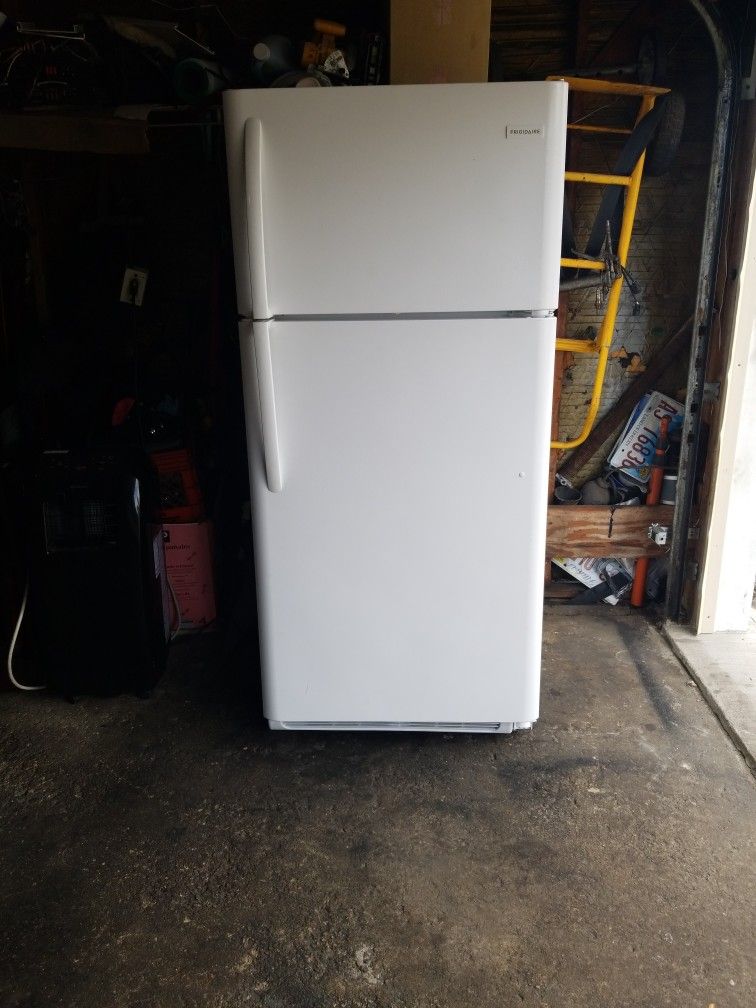 Refrigerator  Frigidaire