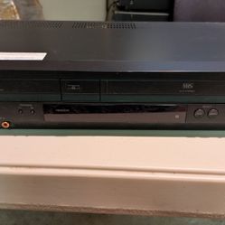 Sony DVD Player / Video Cassette Recorder SLV-D281P — Works Great