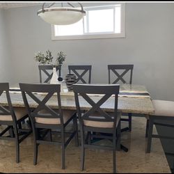 Marble Dining Table UNFLOODABLE (great For Fl Residents)