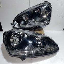 Volkswagon Jetta / Golf / Rabbit / GTI Blackhousing Headlights for 2005 to 2010