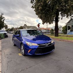 Toyota Camry SE 2016
