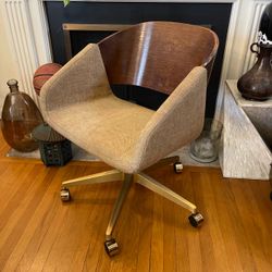 Mid-Century Modern Swivel Office Chair – Wood Back, Upholstered Seat & Gold Base
