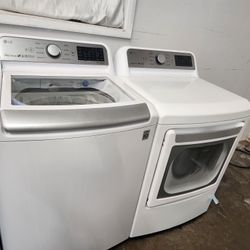 LG SET STEAM WASHER AND ELECTRIC DRYER 