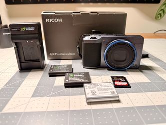 Ricoh GR IIIx — Like New, Only 444 Shutter Count