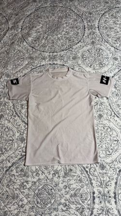 Hoop source compression shirt, size small, white