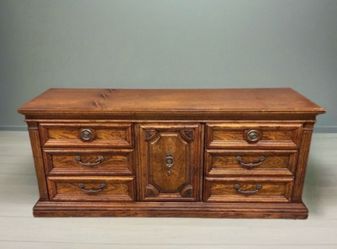 Stunning Vintage Bassett Mediterranean Triple Dresser / Credenza (1960s-70s)