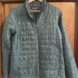 Patagonia Nano Puff Jacket Women’s Size L