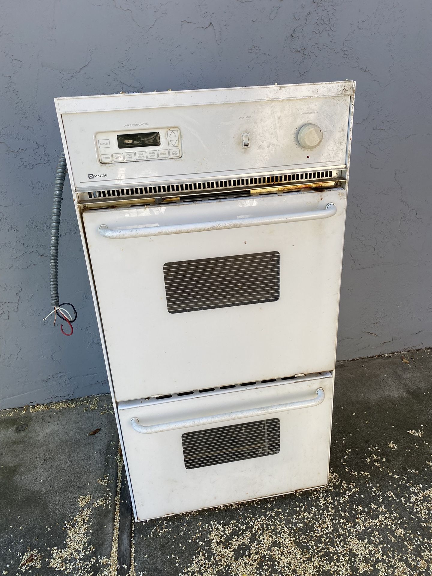 Working Maytag Electric Double Oven
