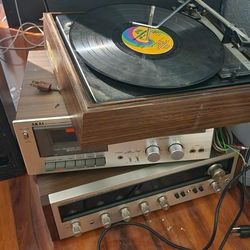 Stereo System Electronic Frequency Display Tape Player 8-track