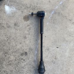 Right side tire rod